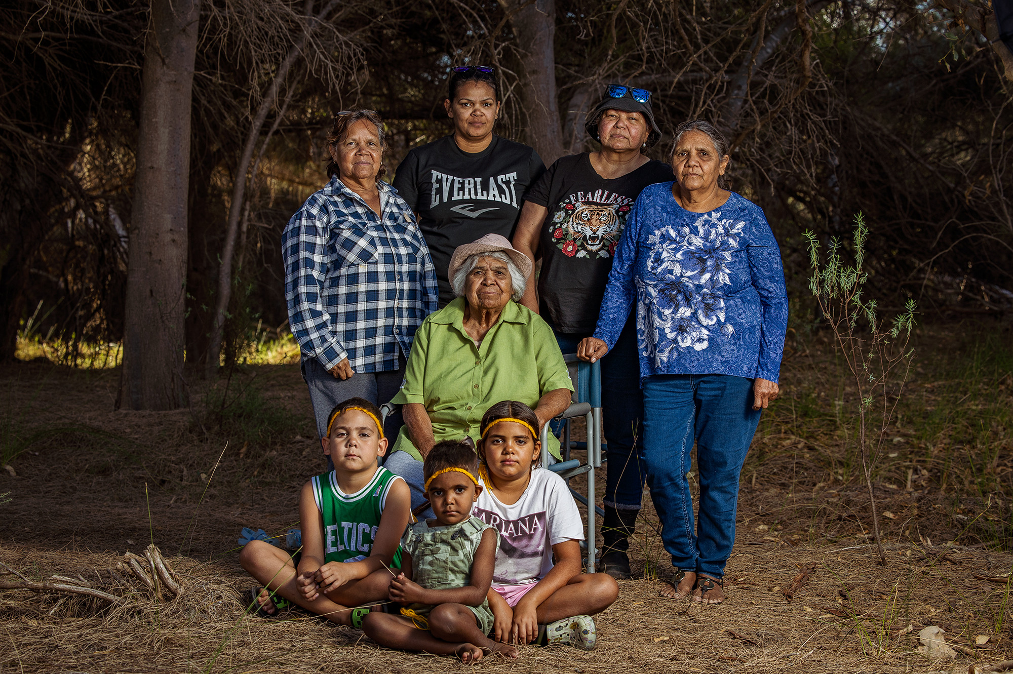 Elders Peta Watkins, Edna Corbett, Theo Councillor and Avriel Maher with Theona’s daughter and grandchildren at Bootenal Springs
